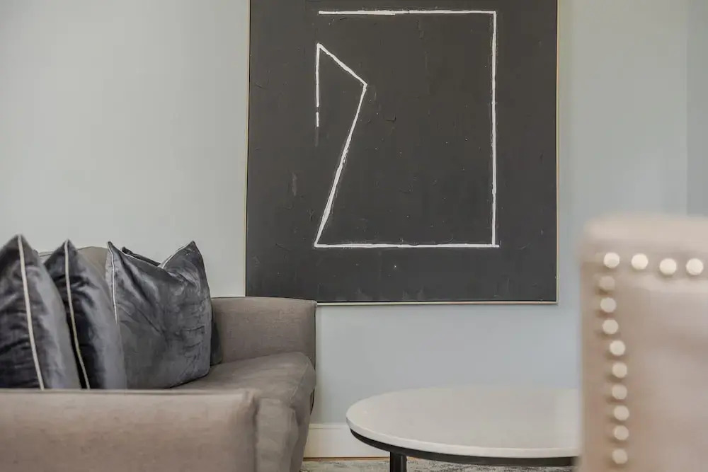 Luxurious Private One Bedroom Apartment