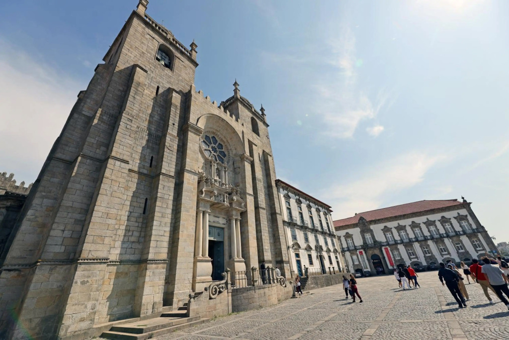 FLH Porto Traditional Studio