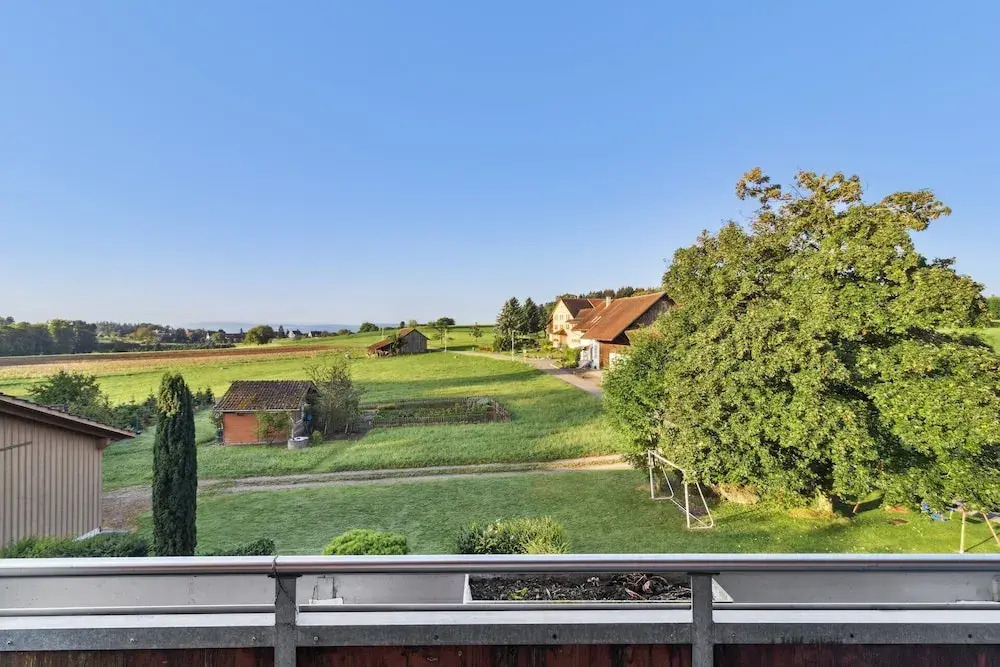 VK - VB - Zürich Airport - Homestay - Villa Bänikon