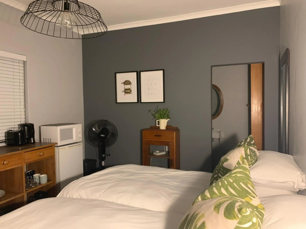 Olive tree private rooms in Stellenbosch- No Load Shedding