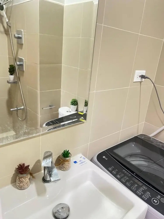 Unistay Shore3 Poolview w bal