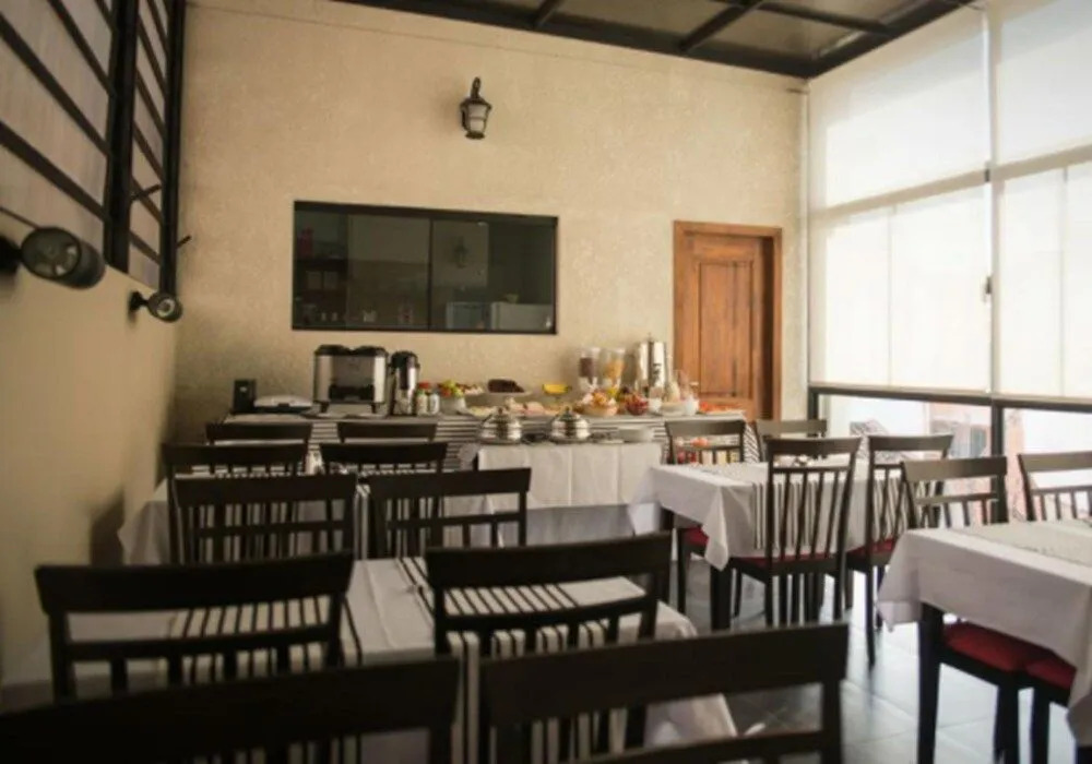 Hatfield Casa Hotel