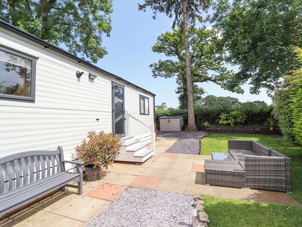 Woodlands Lodge