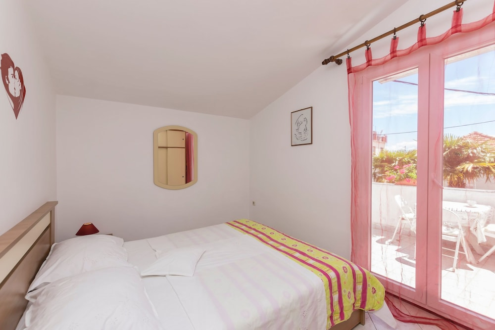 Apartments Miroslava