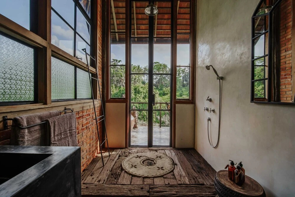 Villa Bedulu Cliff Estate Ubud - Wood Side