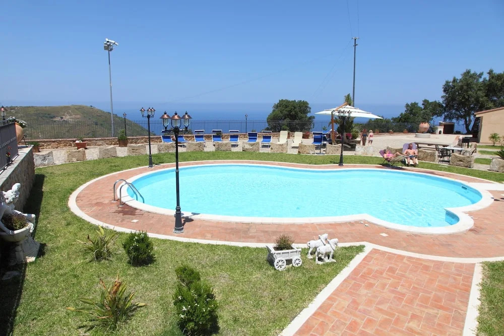Sikelios Apartments