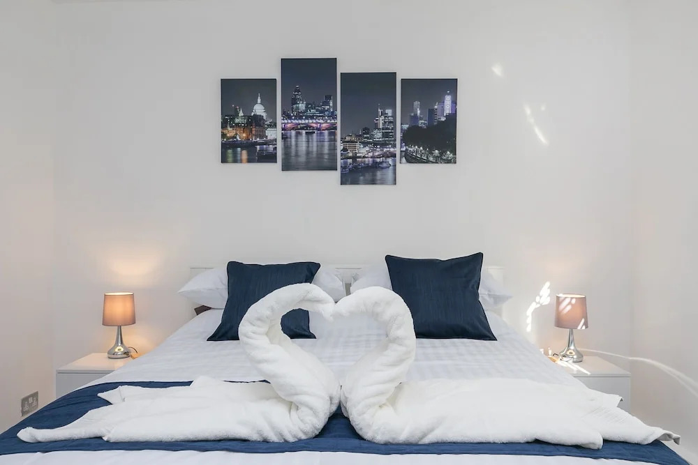 Luxury Croydon Apartment