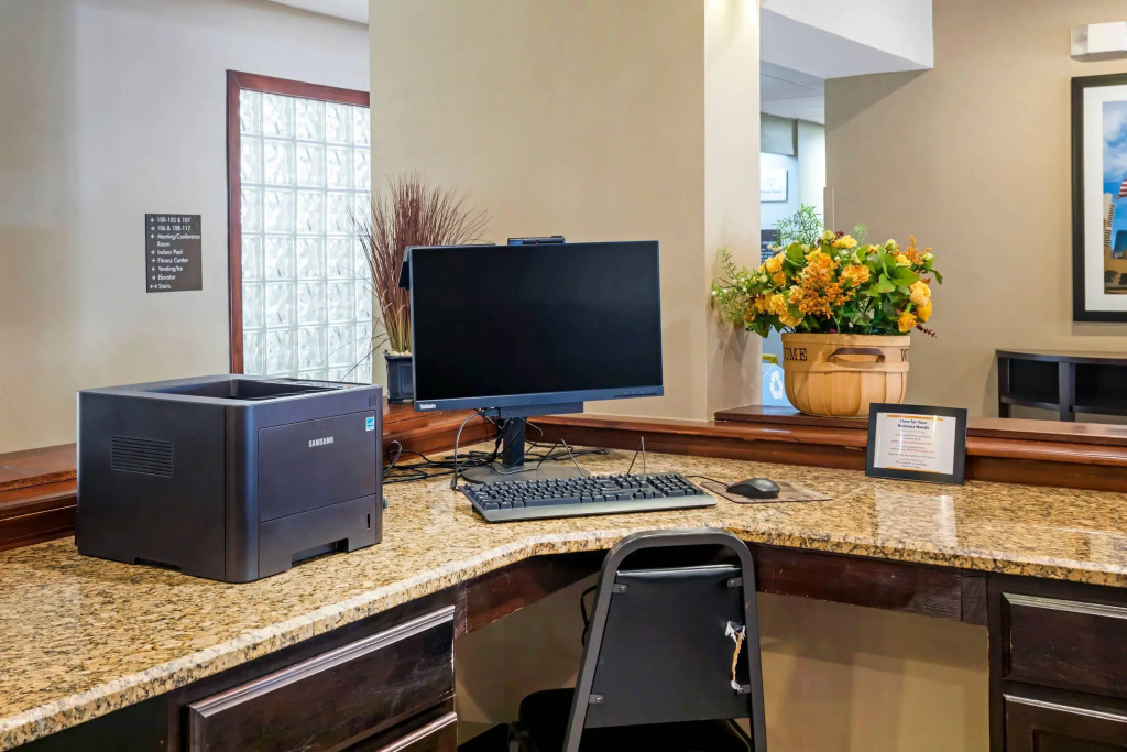 Comfort Suites North Dallas