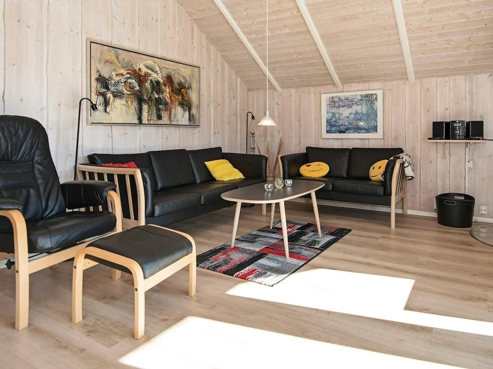 Spacious Holiday Home in Hemmet With Whirlpool