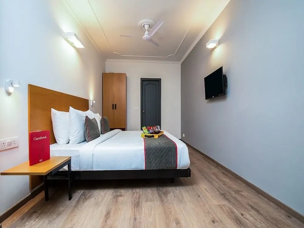OYO Rooms C R Park