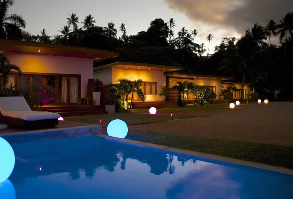 Tides Reach Resort