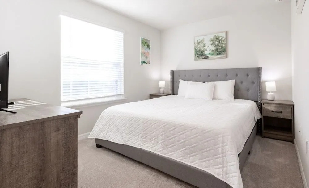 Spacious 10 Bed Pool Home With Game Room- 10 Bedroom Home by RedAwning