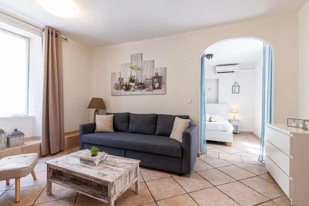 1 Bedroom apartment in Nice Port