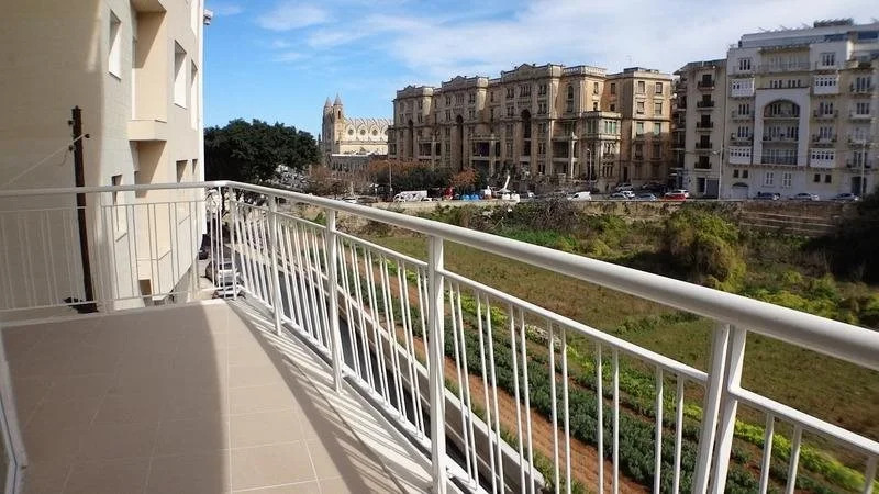 Eri Apartments SW