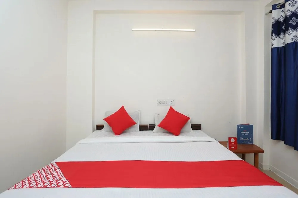 OYO 28260 Hotel Ganga Sagar