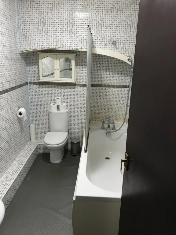 Rooms At103