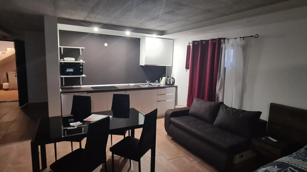 STUDIO apartment Doki