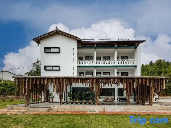 Zhanyu Shanju·Jiangjing Designer Homestay
