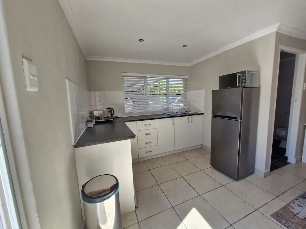 Ivy Place Studio Apartment