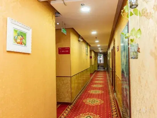 Chongqing Yuanjing Hotel (Xietaizi Metro Station Keyuan 4th Road Branch)