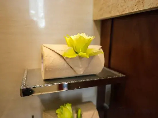 ZhuangHe  Xinxiangge  Hotel