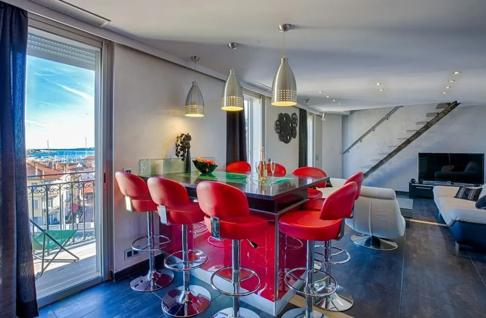 RG Duplex - 4 chambres -  LRA Cannes