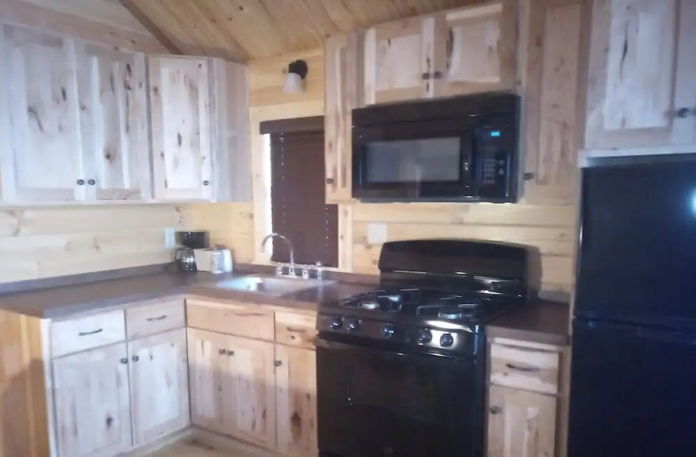 Beach House Lakeside Cottages