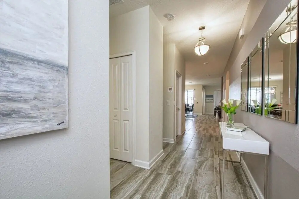 4718sh - Storey Lake