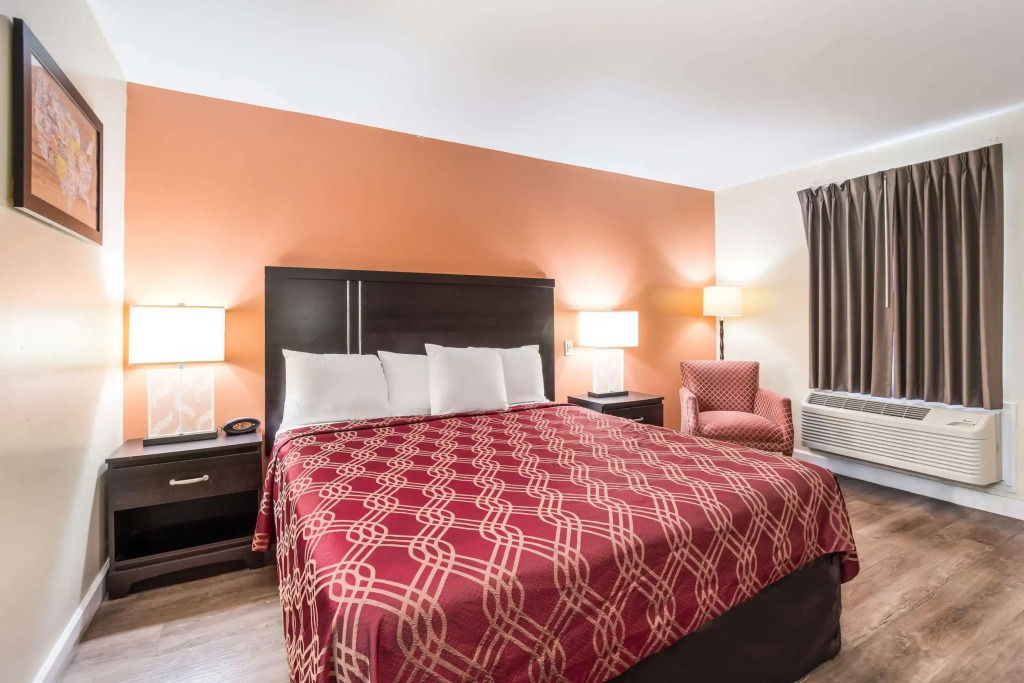 Econo Lodge Santee