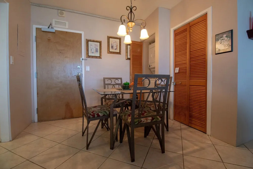 Galt Ocean Gem 2-2 Direct Ocean Views