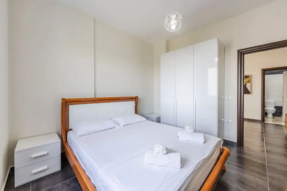 The Seabreeze Apartment 1BR in Gjiri i Lal zit