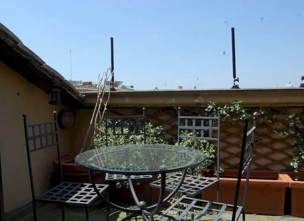 RSH Spanish Steps Luxury Apartment