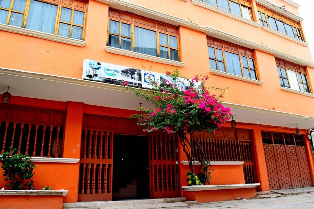 Hotel Corona Zihua