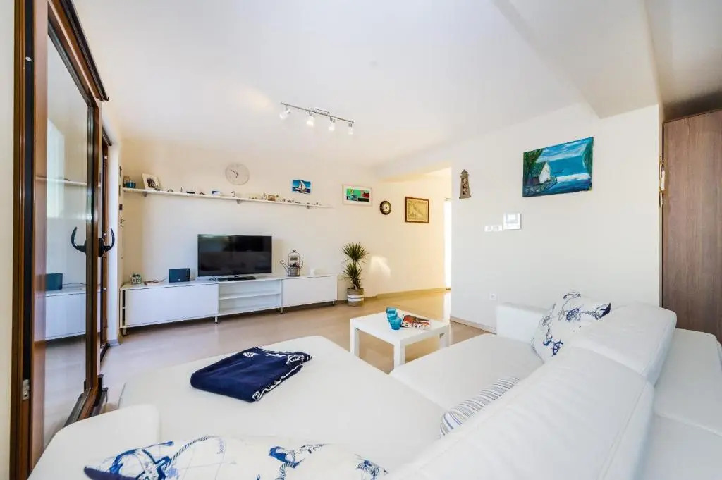 Aquamarine Deluxe Penthouse Apartment