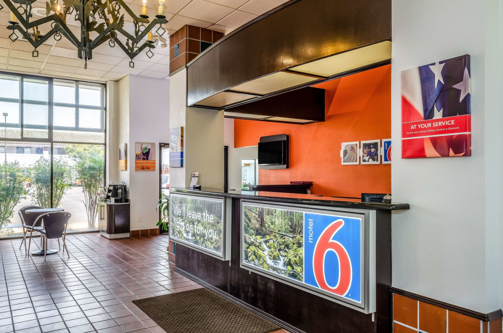 Motel 6 Oakdale, Ca