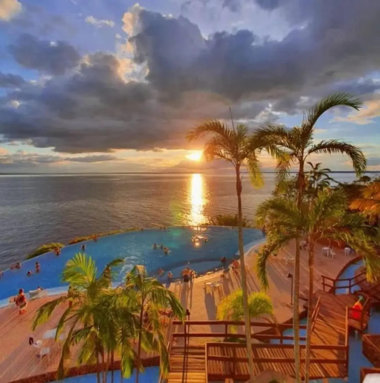 Flat Tropical