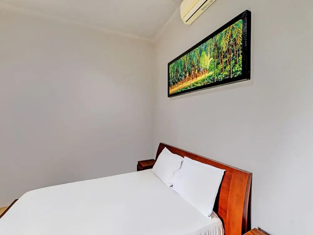 OYO 92203 Tata Guest House