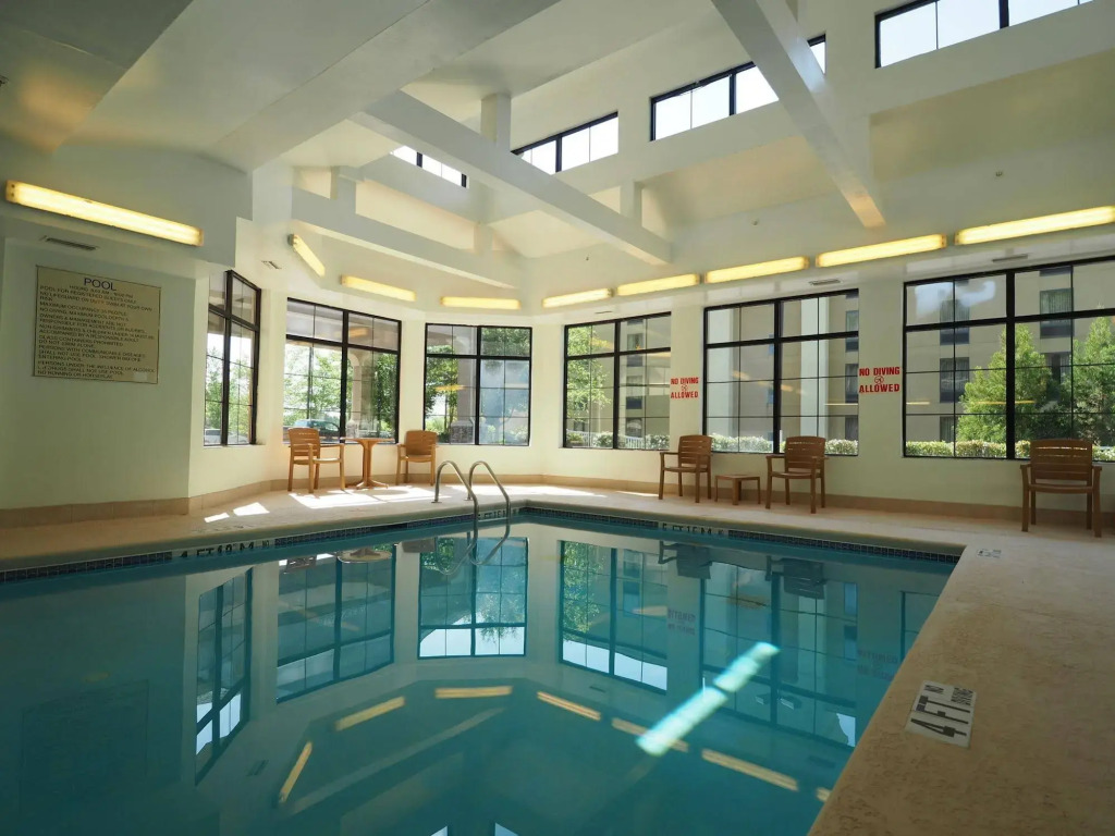 Country Inn & Suites by Radisson, Canton, GA