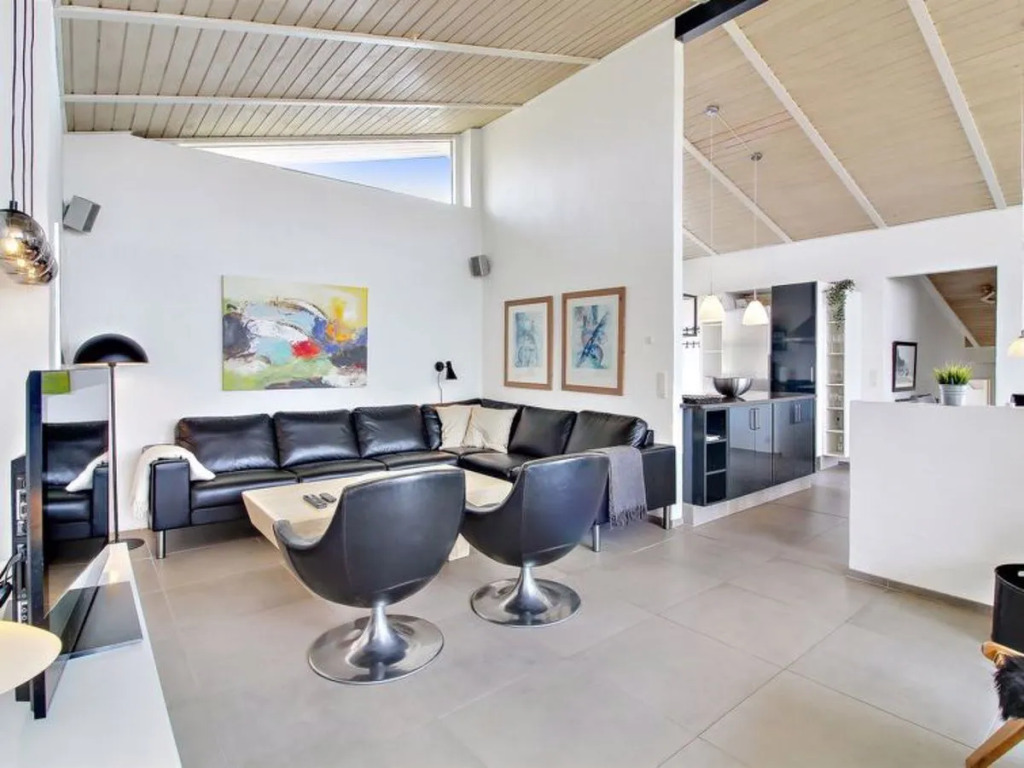 "Zoya" - 300m from the sea in NW Jutland