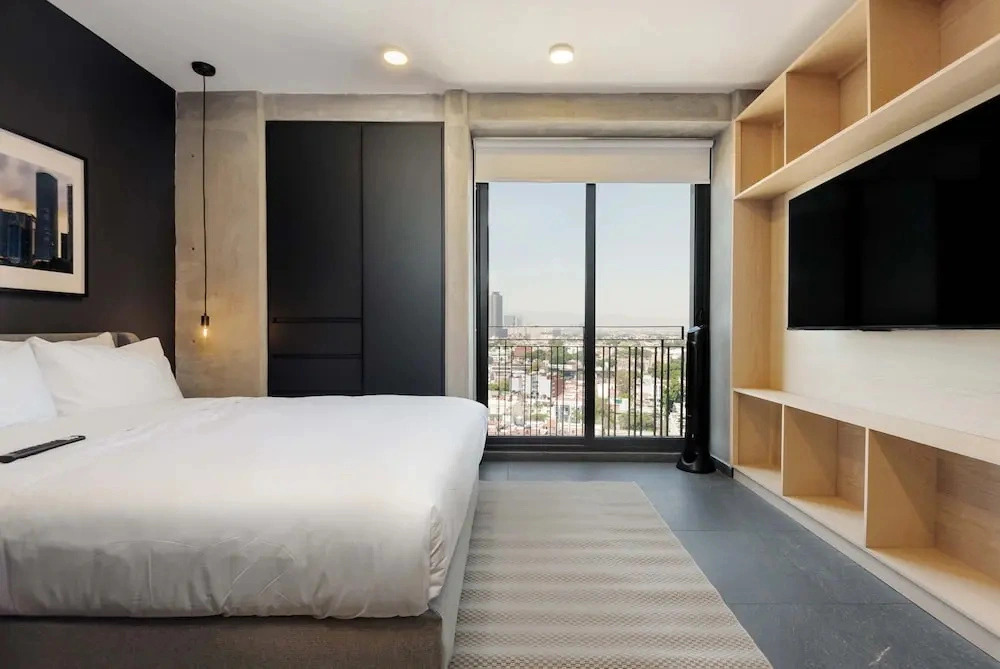 w Amazing Snug 1BR w Balcony in Tabacalera