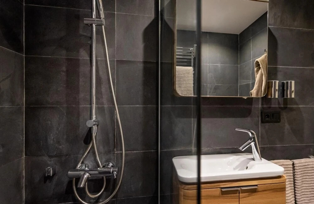Enchanting 22 000m2 Property and Elegant 5 Bedroom Manor