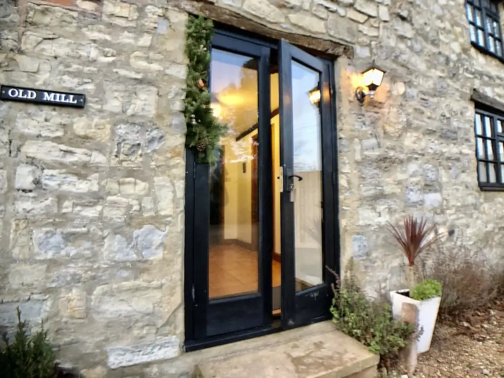 Somerset Country Escape - Luxury barns with hot tubs