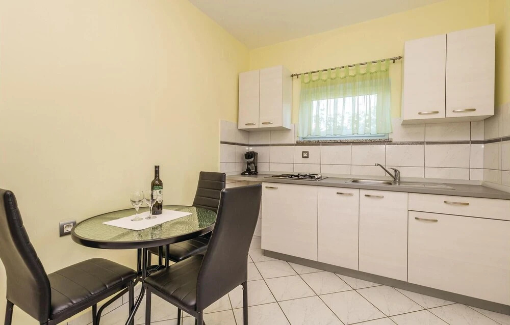 Awesome Home in Povljana With Wifi and 1 Bedrooms