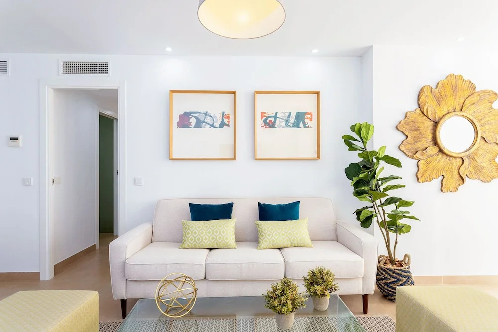 Fabulous 3BD Apartment in the Center of Marbella 2 Minutes From the Beach. Alonso de Bazan