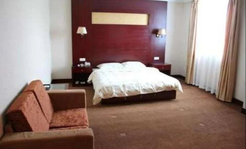 Super 8 by Wyndham Suzhou Taicang Tai Ping
