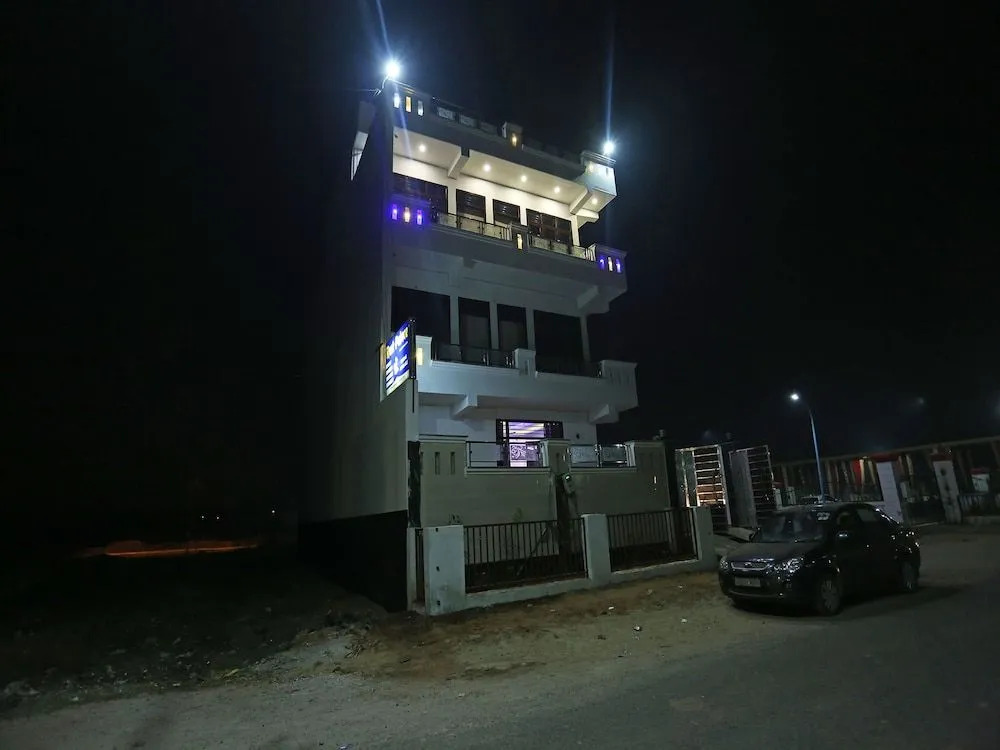 OYO 26628 Hotel Rest Palace