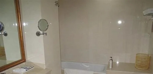 Heze Heping Hotel
