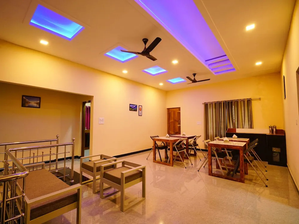 Cocoa Tree Residency by OYO Rooms