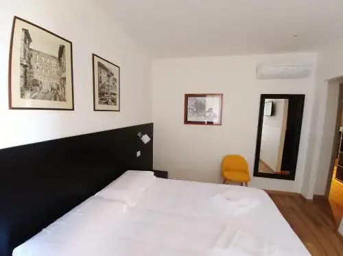 ParcoSantaTeresa Suites LOC-02279
