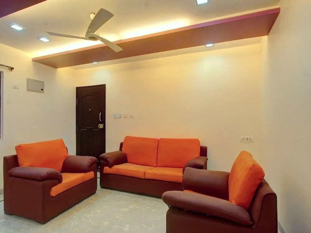 OYO 17116 Lng Hospitality